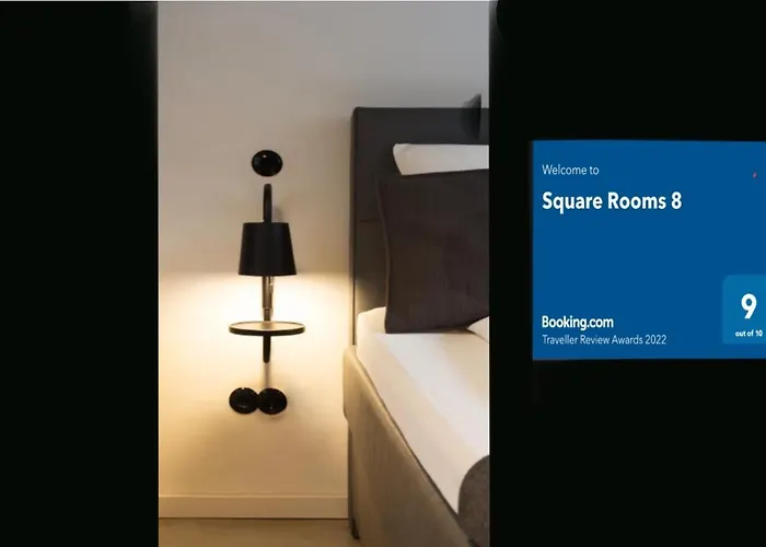 Square 8 * 杜塞尔多夫