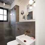 Square 8 * デュッセルドルフ