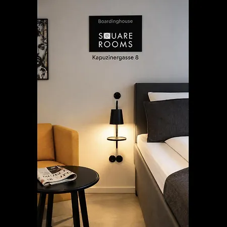Apartment Square 8
