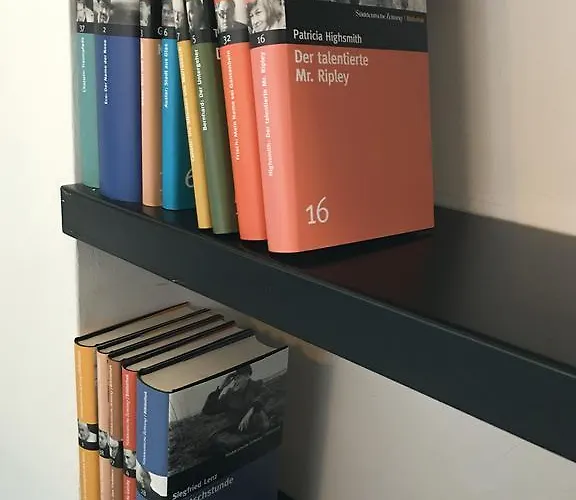 Square 8 Апартаменты *